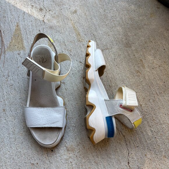 SOREL Sandals Size 8 White and Neon - Picture 3 of 4